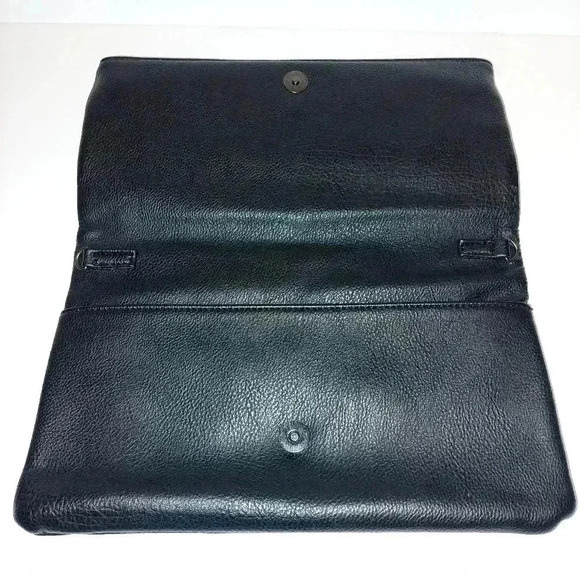 Black envelope clutch wallet with chain detail - Picture 5 of 8